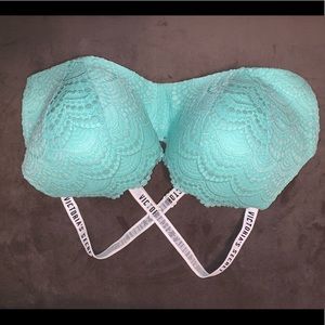 Brand new never worn tshirt bra